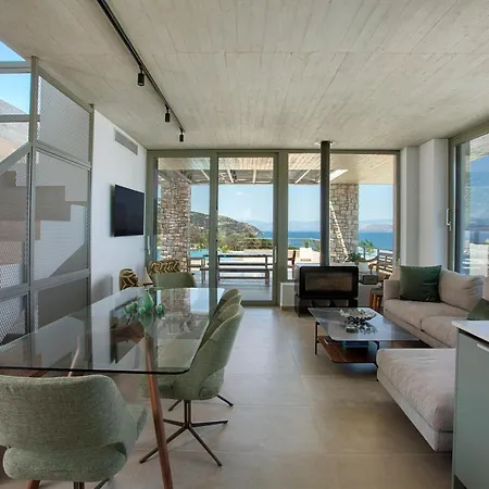 Thymari, A Unique Seafront Villa Xiropigado