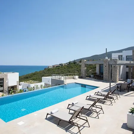 Thymari, A Unique Seafront * Xiropigado