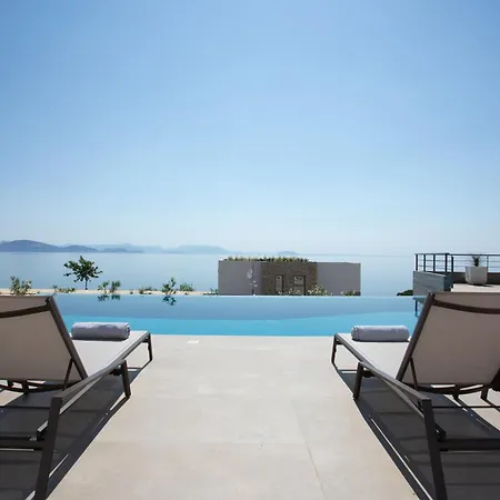 Thymari, A Unique Seafront Xiropigado