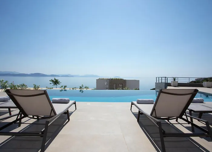 Thymari, A Unique Seafront Xiropigado